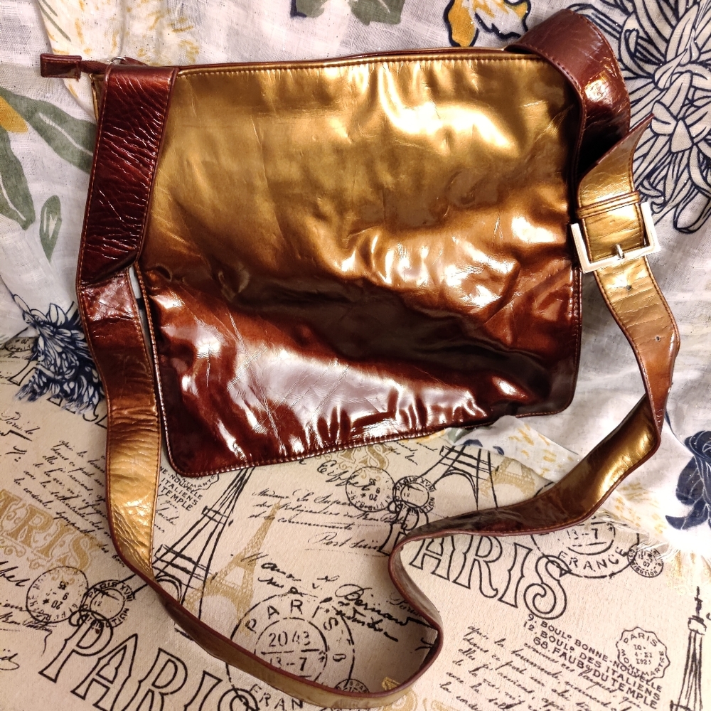 Apt. 9 Gold Ombre Flat Crossbody Bag / Purse